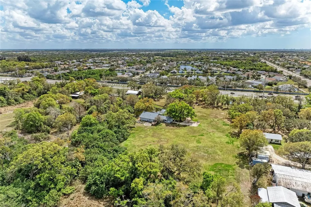 4609 44th Avenue E Bradenton FL 34203
