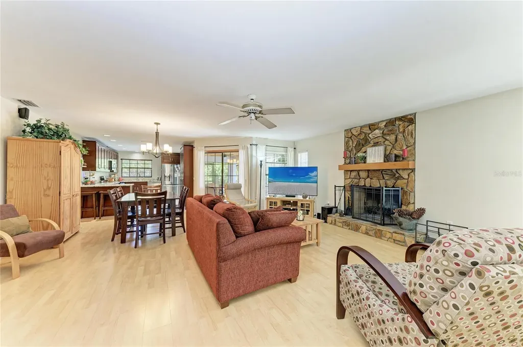 4609 44th Avenue E Bradenton FL 34203