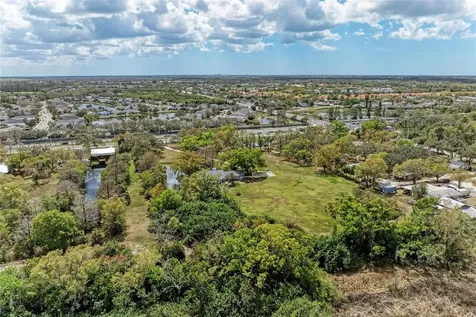 4609 44th Avenue E Bradenton FL 34203