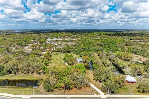 4609 44th Avenue E Bradenton FL 34203