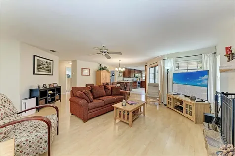 4609 44th Avenue E Bradenton FL 34203
