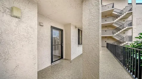 6287 Midnight Pass Road Sarasota FL 34242