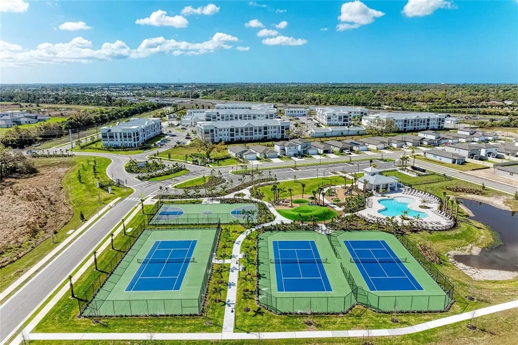 261 Lazy Shore Drive Nokomis FL 34275
