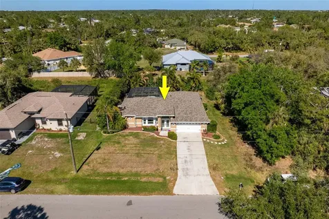 2342 Beeville Avenue North Port FL 34286