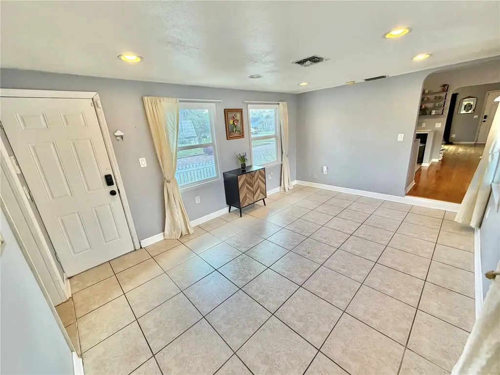 4701 1st Avenue N St Petersburg FL 33713