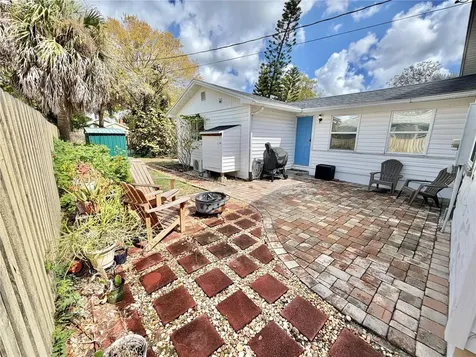 4701 1st Avenue N St Petersburg FL 33713