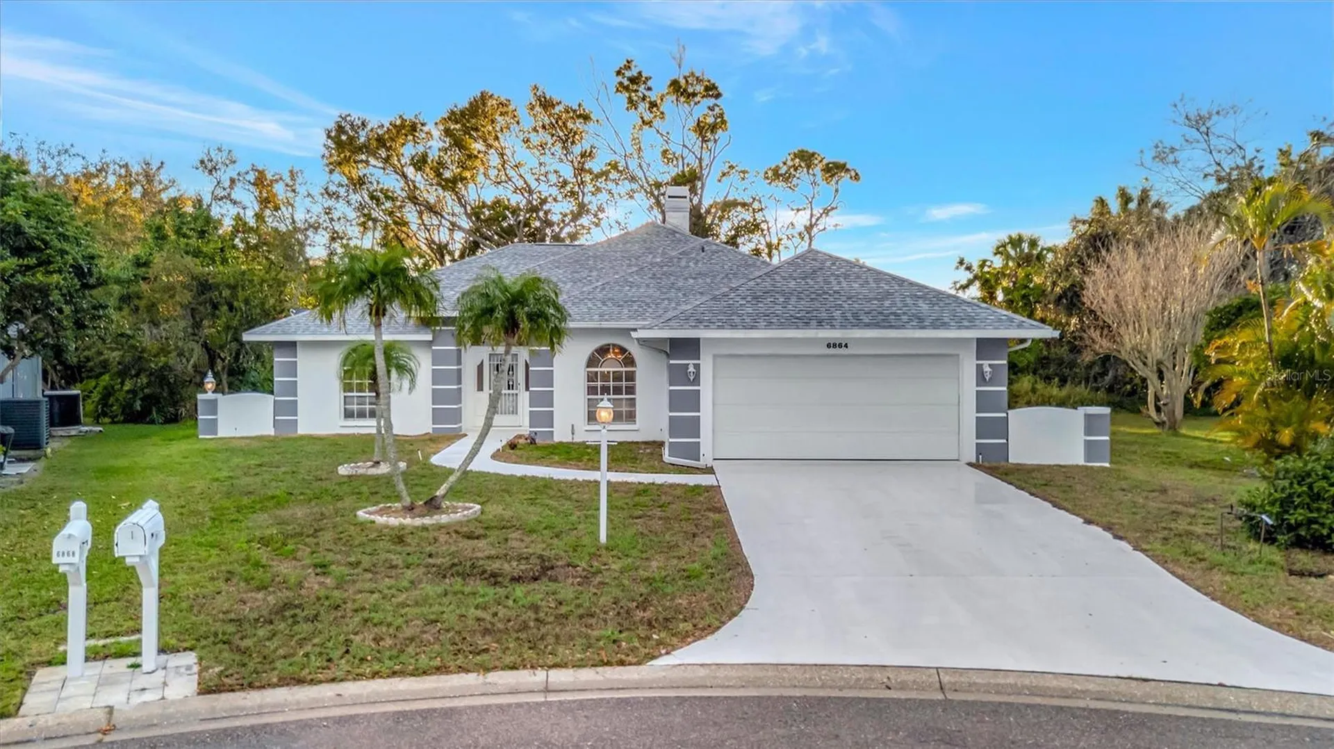 6864 Corral Court Sarasota FL 34243