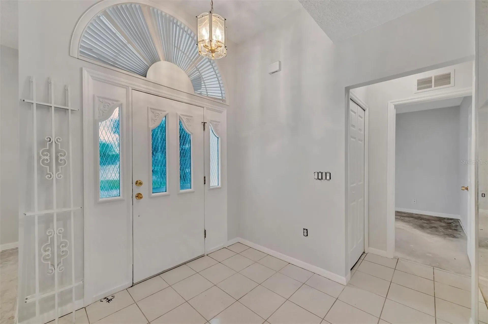 6864 Corral Court Sarasota FL 34243