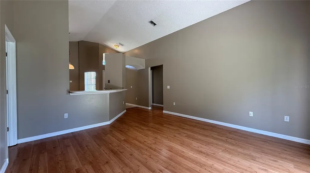 2406 Violet Court Kissimmee FL 34758