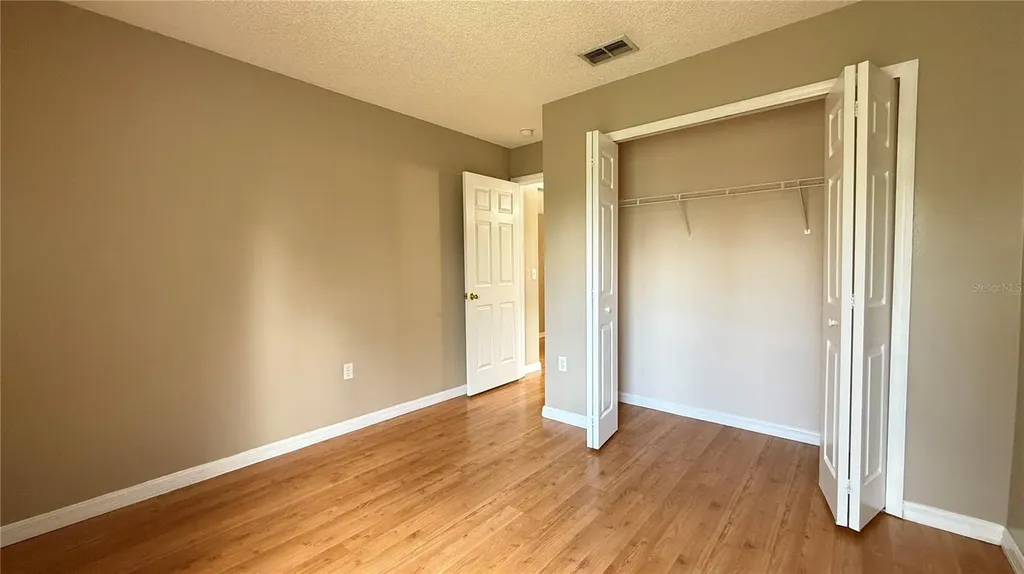 2406 Violet Court Kissimmee FL 34758
