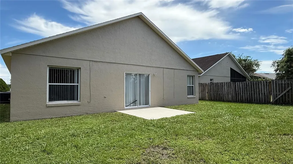 2406 Violet Court Kissimmee FL 34758