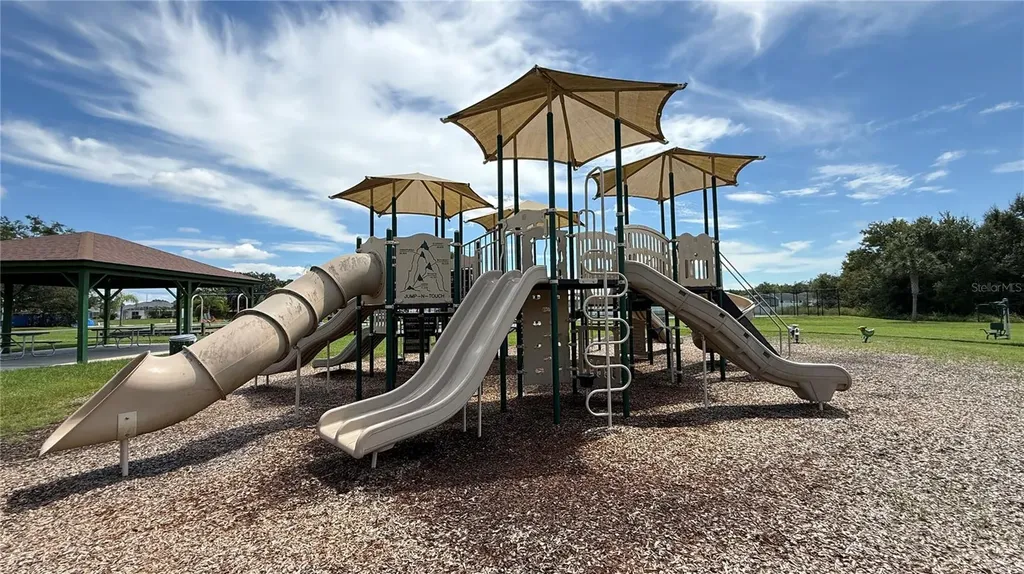 2406 Violet Court Kissimmee FL 34758
