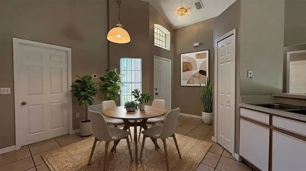2406 Violet Court Kissimmee FL 34758