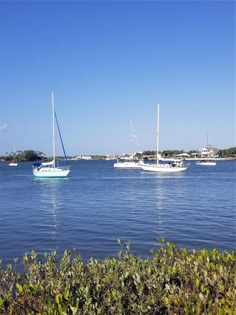 1709 Umbrella Tree Drive Edgewater FL 32132