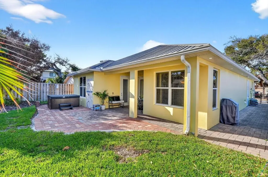 307 Jessamine Avenue New Smyrna Beach FL 32169