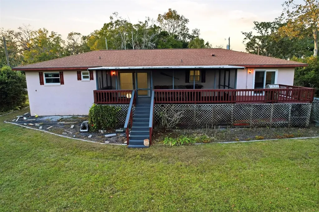1729 SE 3rd Court Crystal River FL 34429