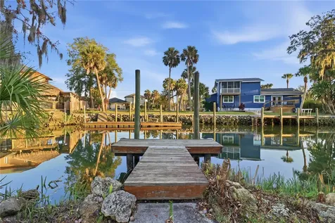 1729 SE 3rd Court Crystal River FL 34429