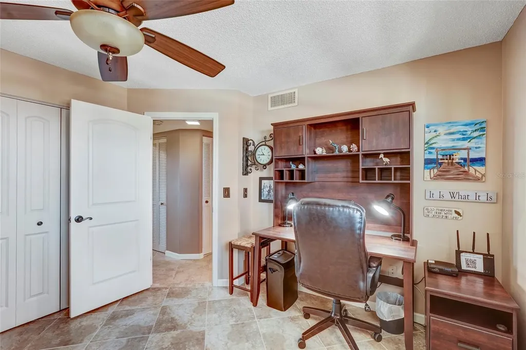 4040 Ironwood Circle Bradenton FL 34209