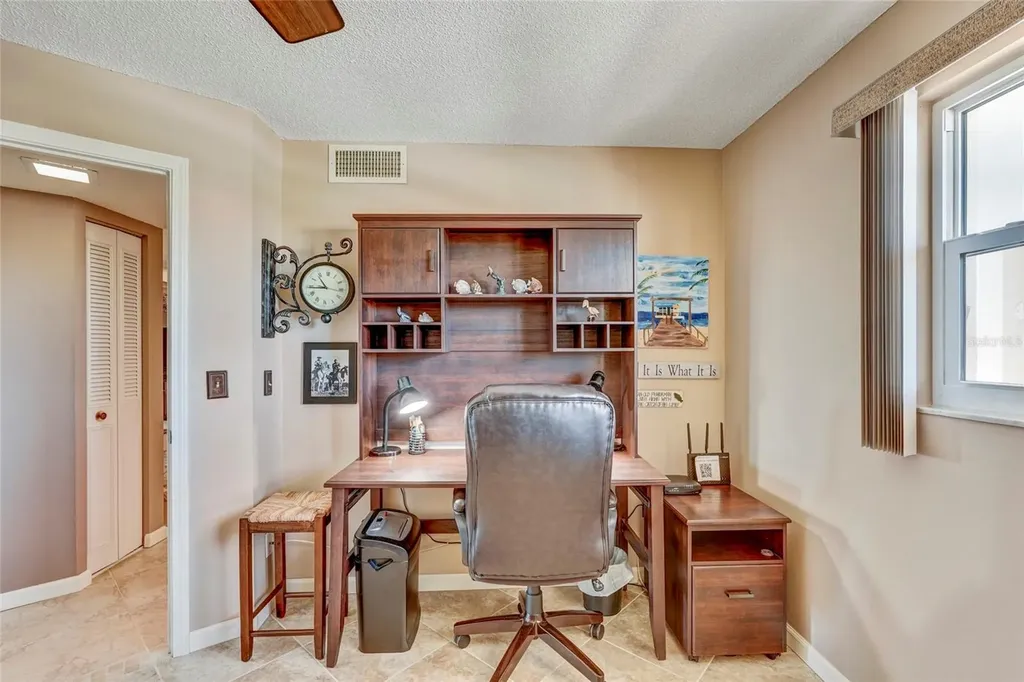 4040 Ironwood Circle Bradenton FL 34209