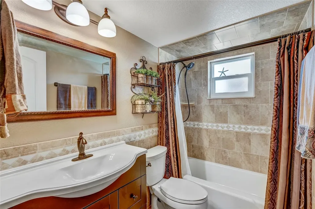 4040 Ironwood Circle Bradenton FL 34209