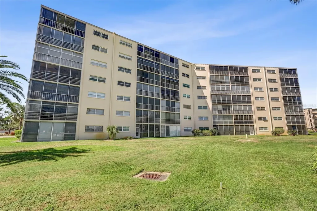 4040 Ironwood Circle Bradenton FL 34209