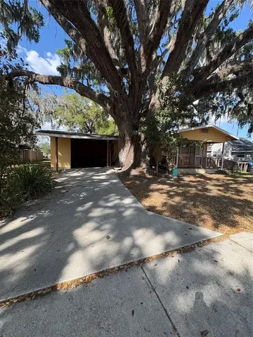 422 W Broadway Street Fort Meade FL 33841
