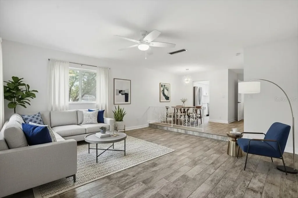 6927 Place De La Paix St Petersburg FL 33707