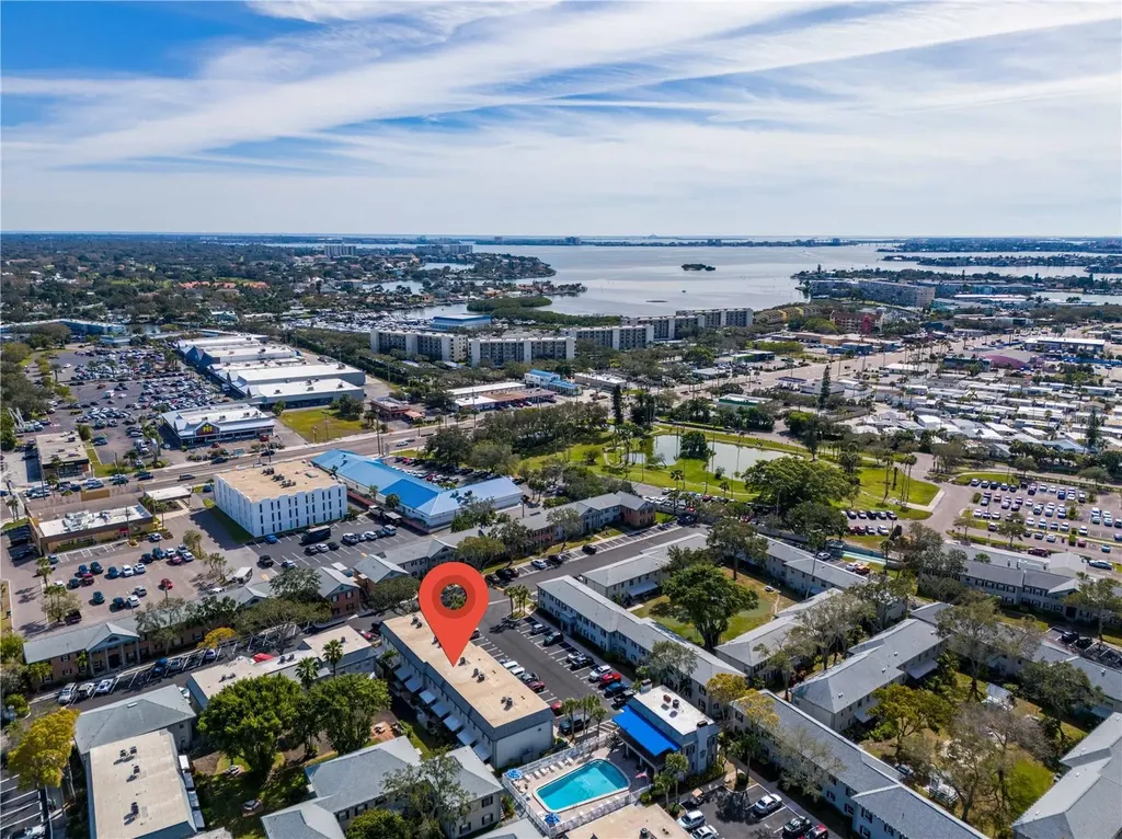6927 Place De La Paix St Petersburg FL 33707