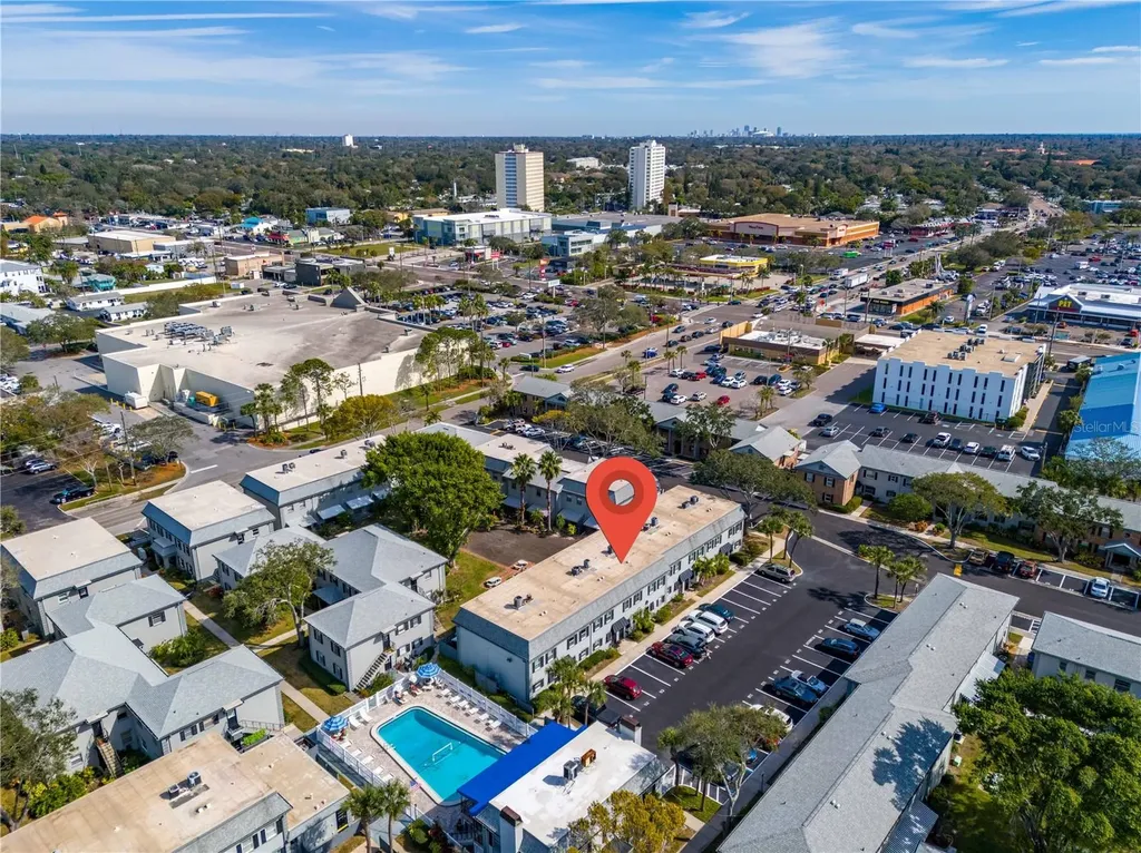 6927 Place De La Paix St Petersburg FL 33707