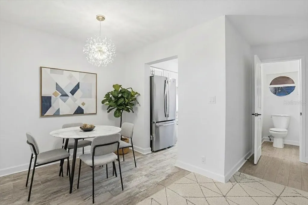6927 Place De La Paix St Petersburg FL 33707