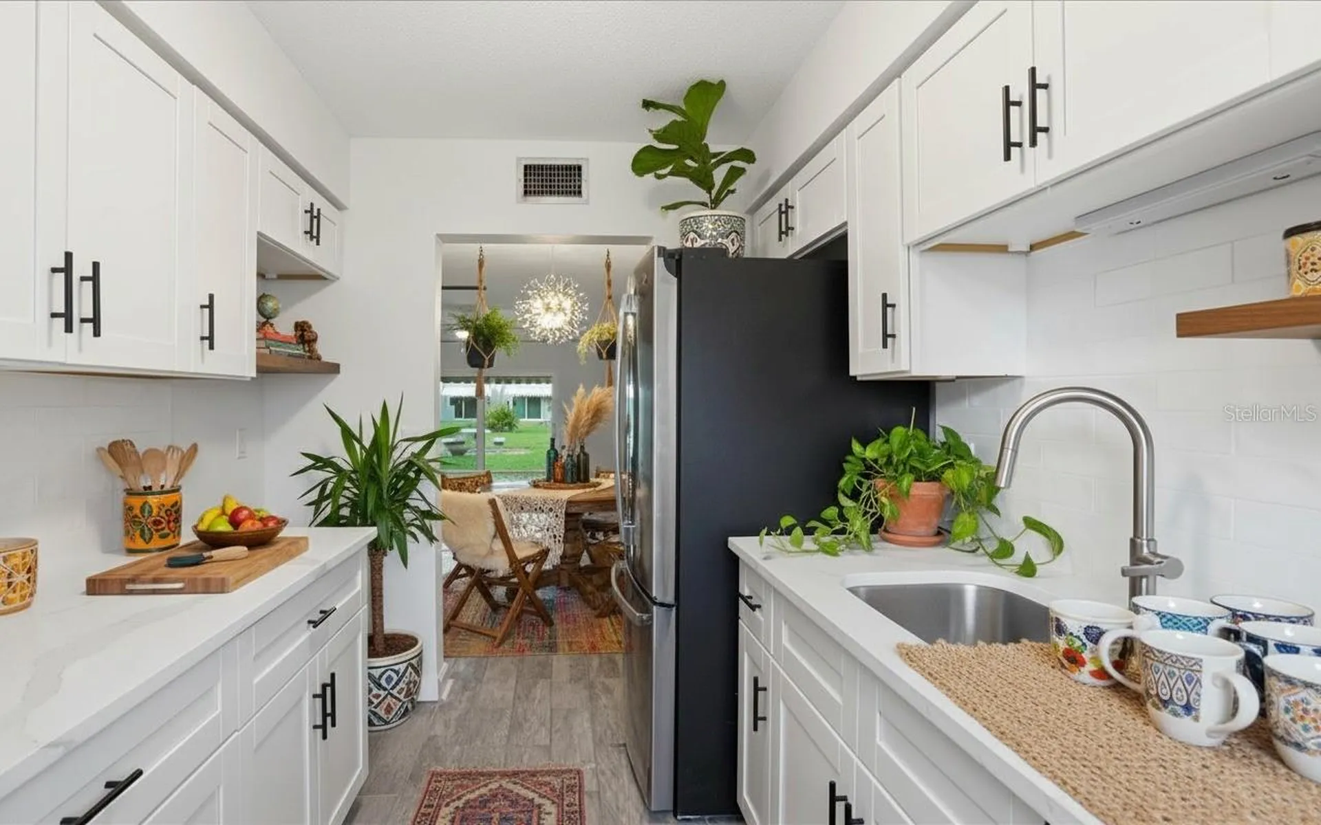 6927 Place De La Paix St Petersburg FL 33707