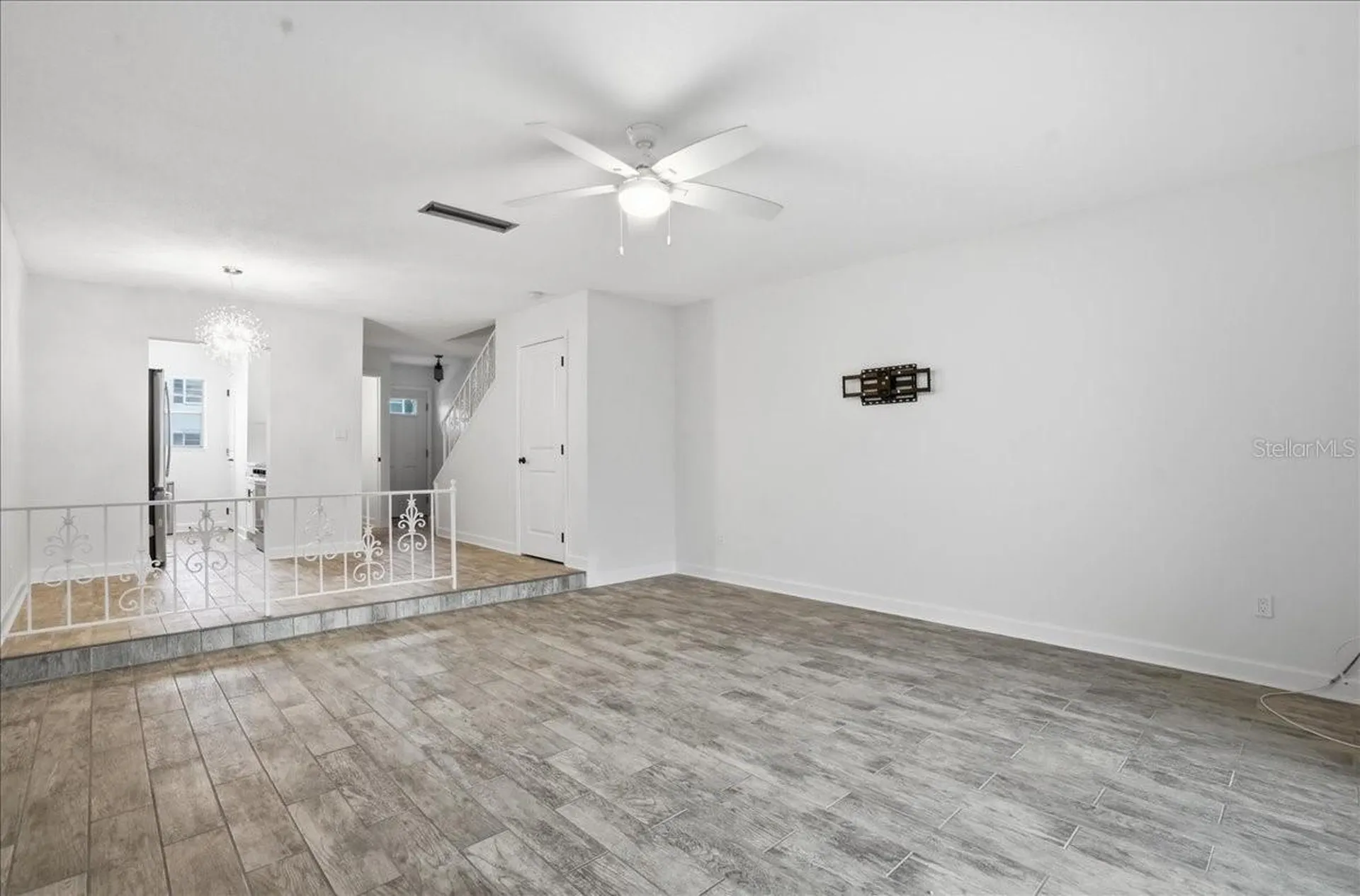 6927 Place De La Paix St Petersburg FL 33707