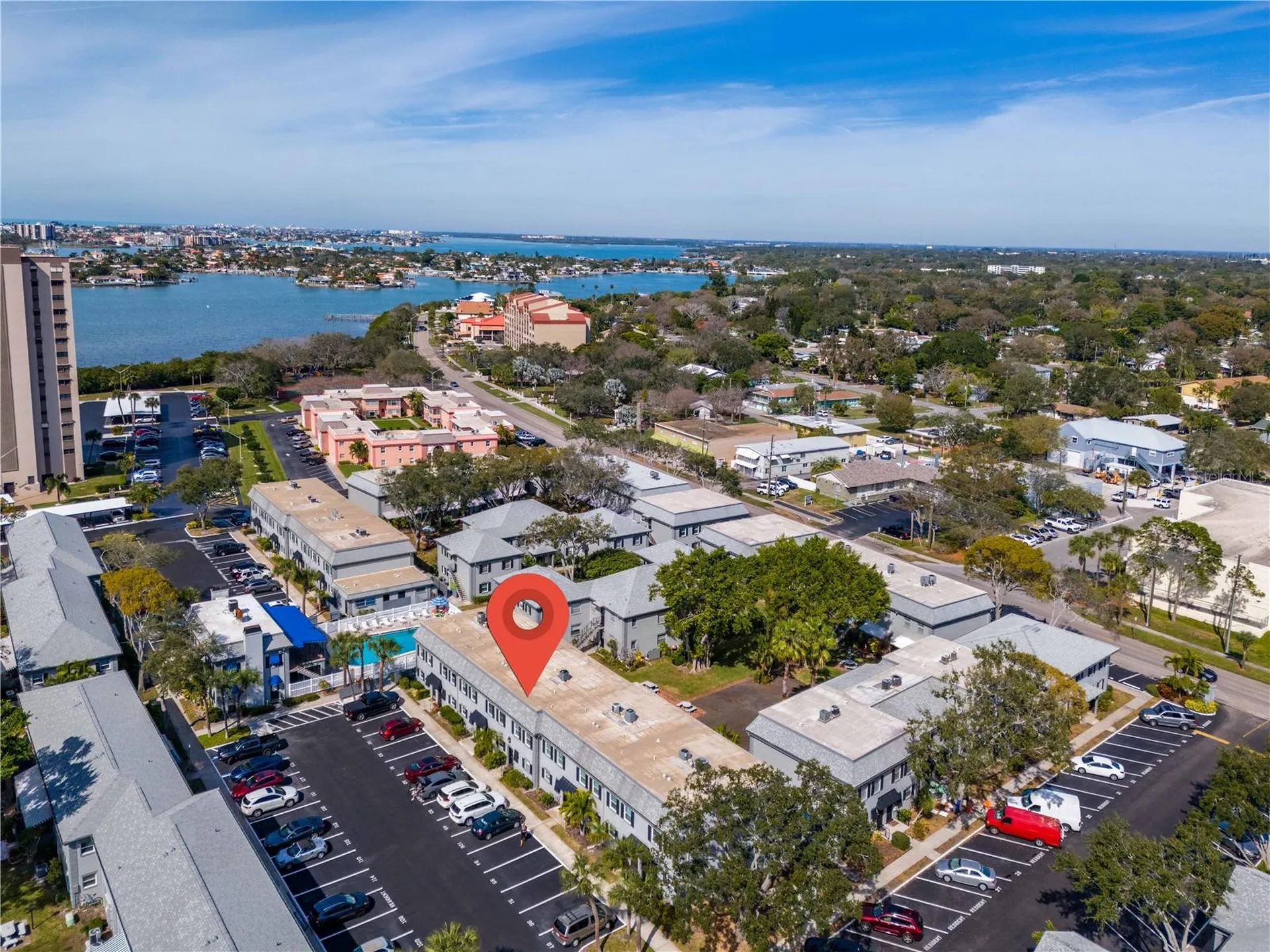 6927 Place De La Paix St Petersburg FL 33707