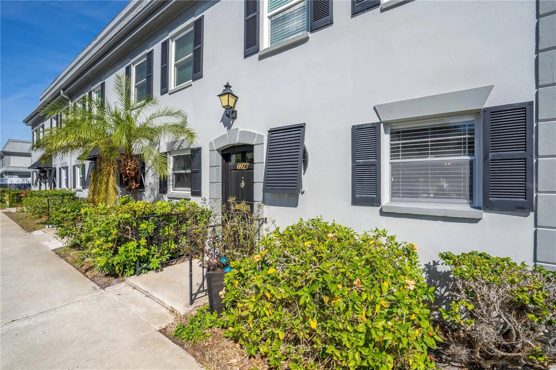 6927 Place De La Paix St Petersburg FL 33707