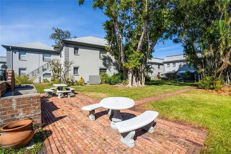 6927 Place De La Paix St Petersburg FL 33707
