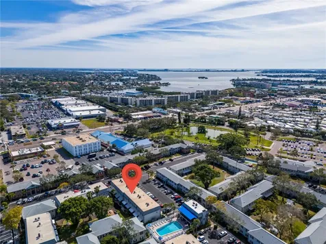 6927 Place De La Paix St Petersburg FL 33707