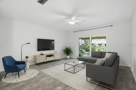 6927 Place De La Paix St Petersburg FL 33707