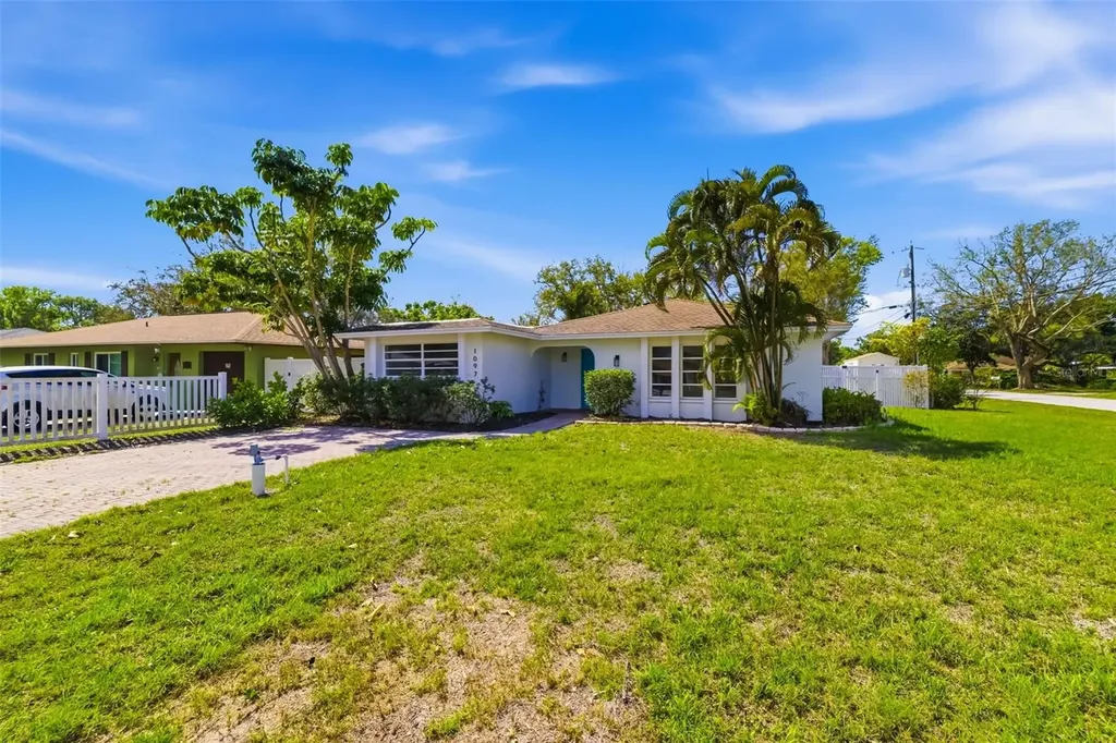 1097 Willis Avenue Sarasota FL 34232