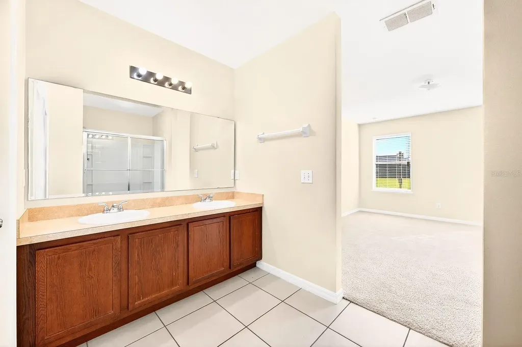 3210 Queen Alexandria Drive Kissimmee FL 34744