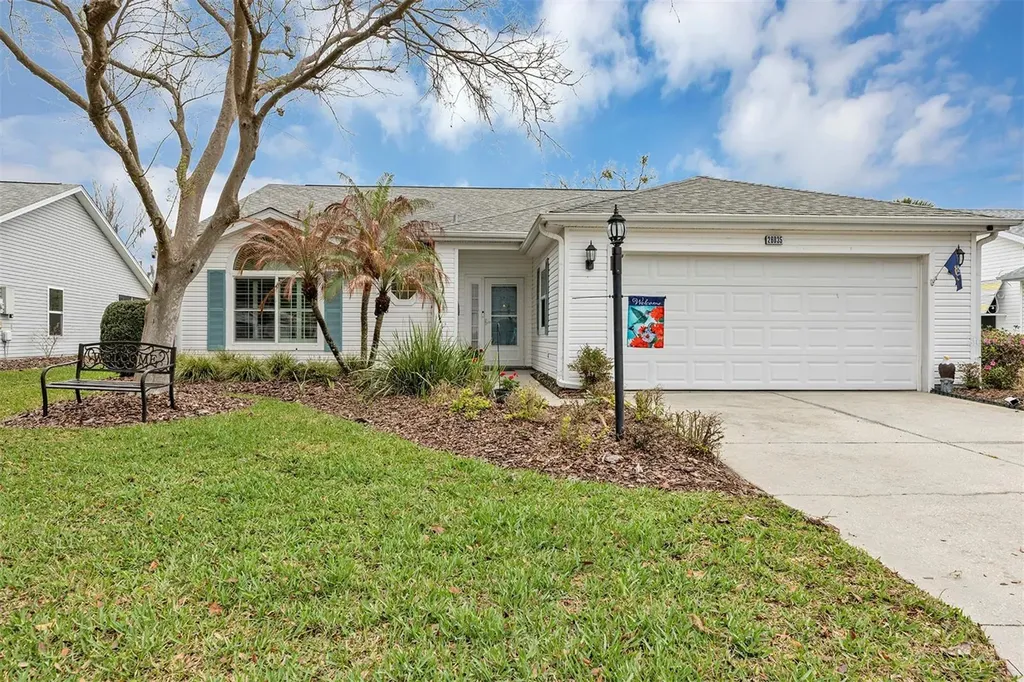 26035 Oakmount Drive Leesburg FL 34748