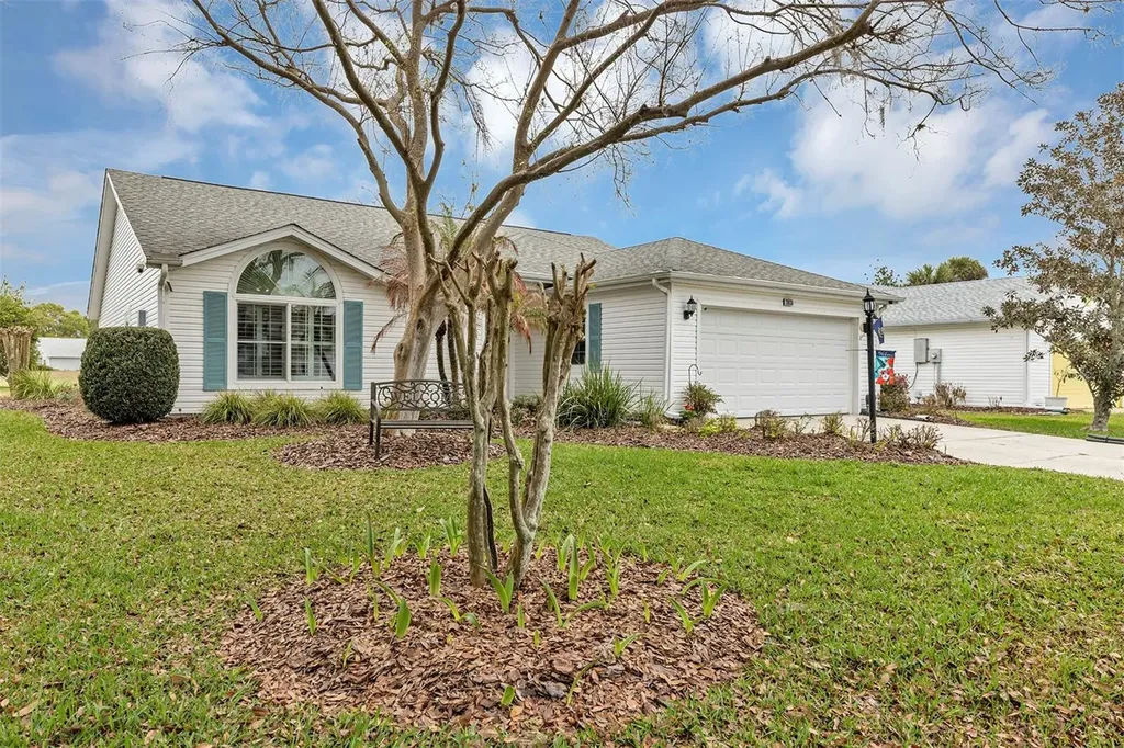 26035 Oakmount Drive Leesburg FL 34748