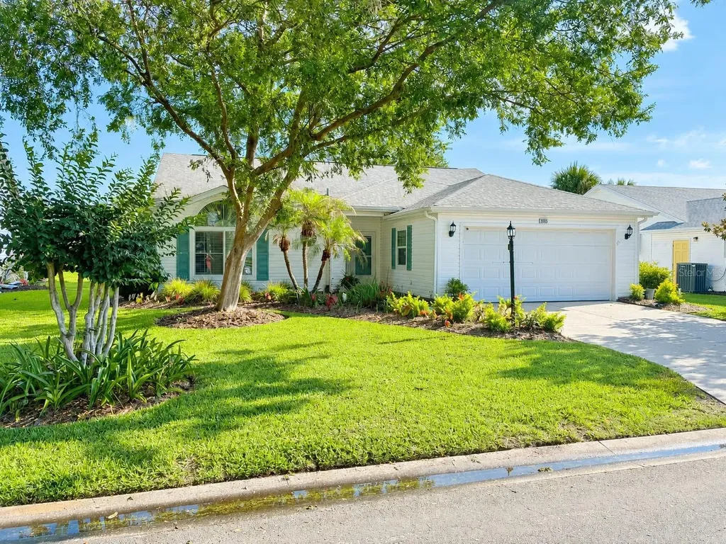26035 Oakmount Drive Leesburg FL 34748