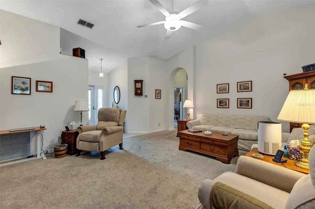 26035 Oakmount Drive Leesburg FL 34748