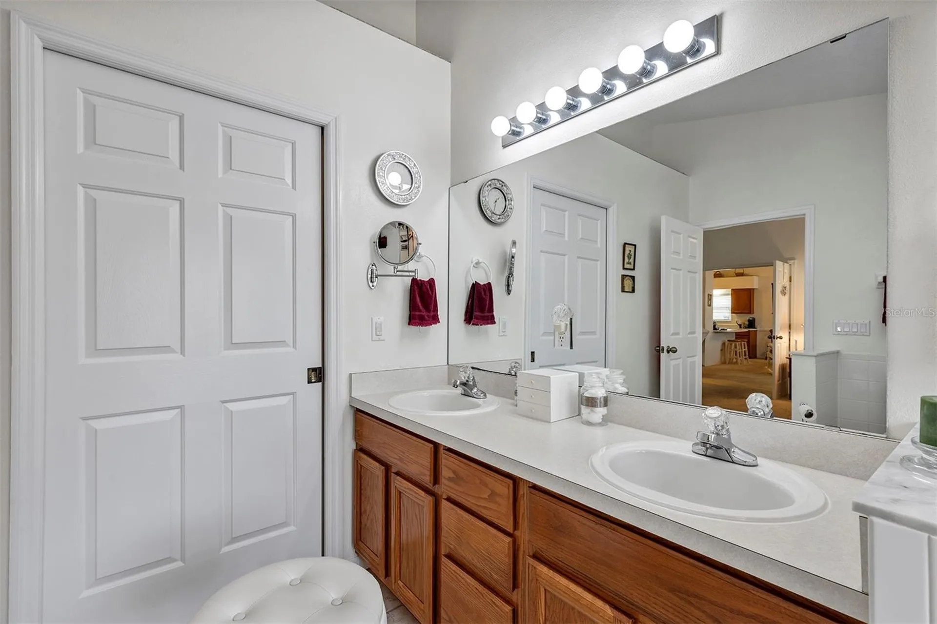 26035 Oakmount Drive Leesburg FL 34748