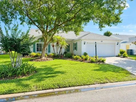 26035 Oakmount Drive Leesburg FL 34748