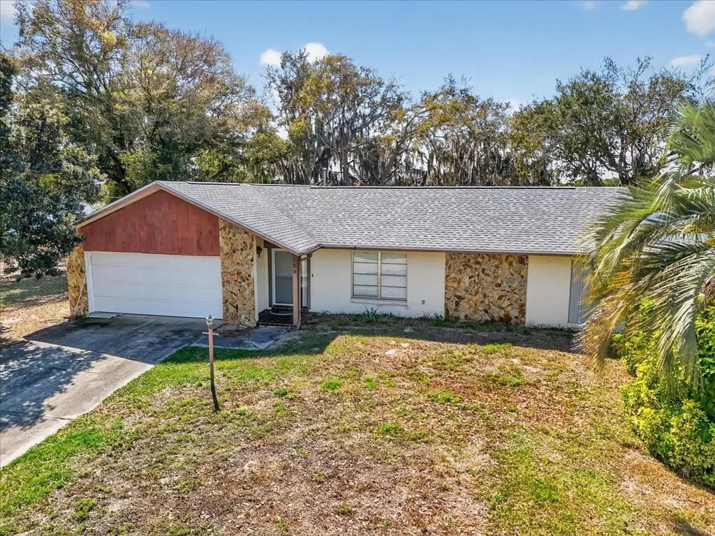 189 Autumn Avenue Lake Placid FL 33852