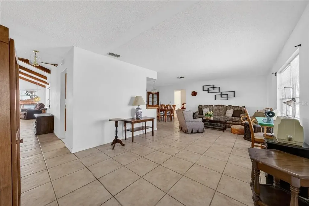 189 Autumn Avenue Lake Placid FL 33852