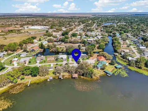 189 Autumn Avenue Lake Placid FL 33852