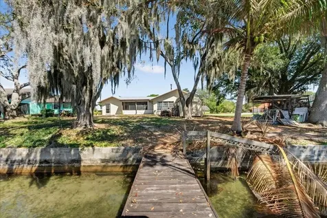 189 Autumn Avenue Lake Placid FL 33852