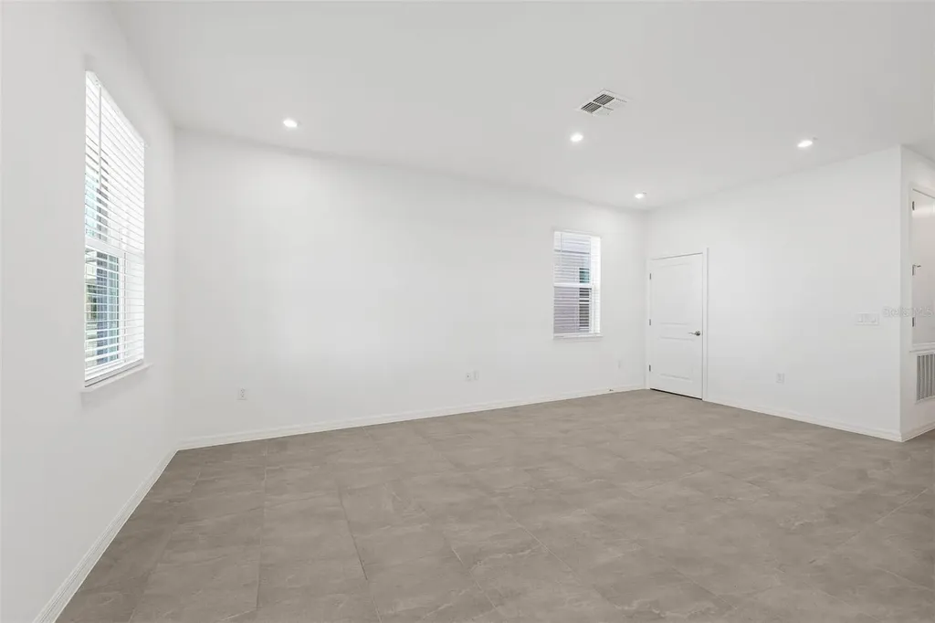 324 Belmond Drive Debary FL 32713
